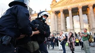 Alemania: unos 200 ultraderechistas detenidos tras la marcha contra el uso de mascarillas | FOTOS