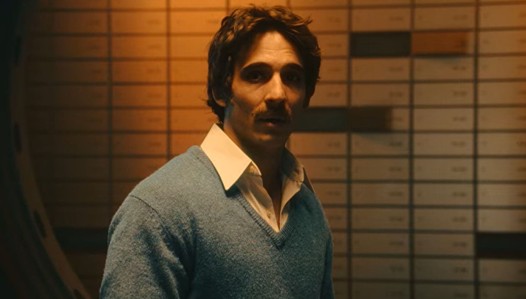 En una de las cajas fuertes de la entidad bancaria había documentación que debía ser sacada en "Asalto al Banco Central" (Foto: Brutal Media)