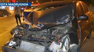 Auto y furgón chocaron por aparente exceso de velocidad en La Molina