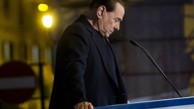 Expulsan a Silvio Berlusconi del Parlamento Italiano