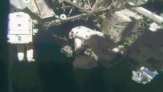 NASA: Astronautas reemplazaron cámara borrosa en brazo robot [VIDEO]