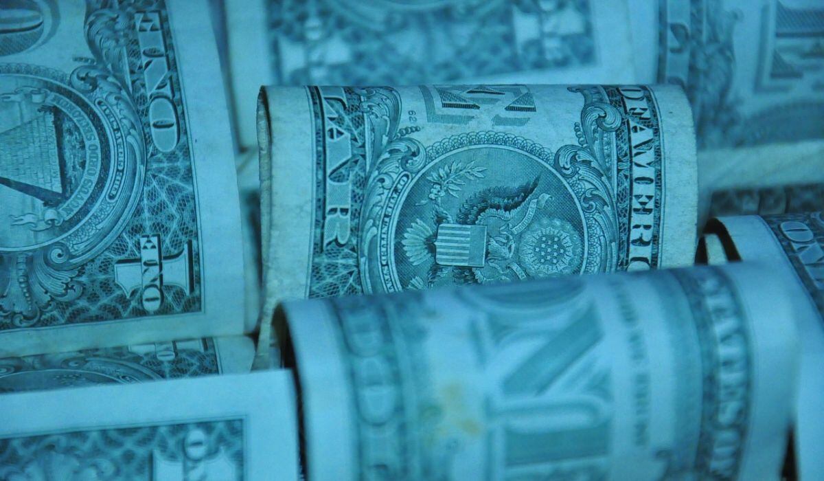 Cómo puedes identificar los billetes de 1 dólar que valen 30,000 dólares: ¿por qué vale así?