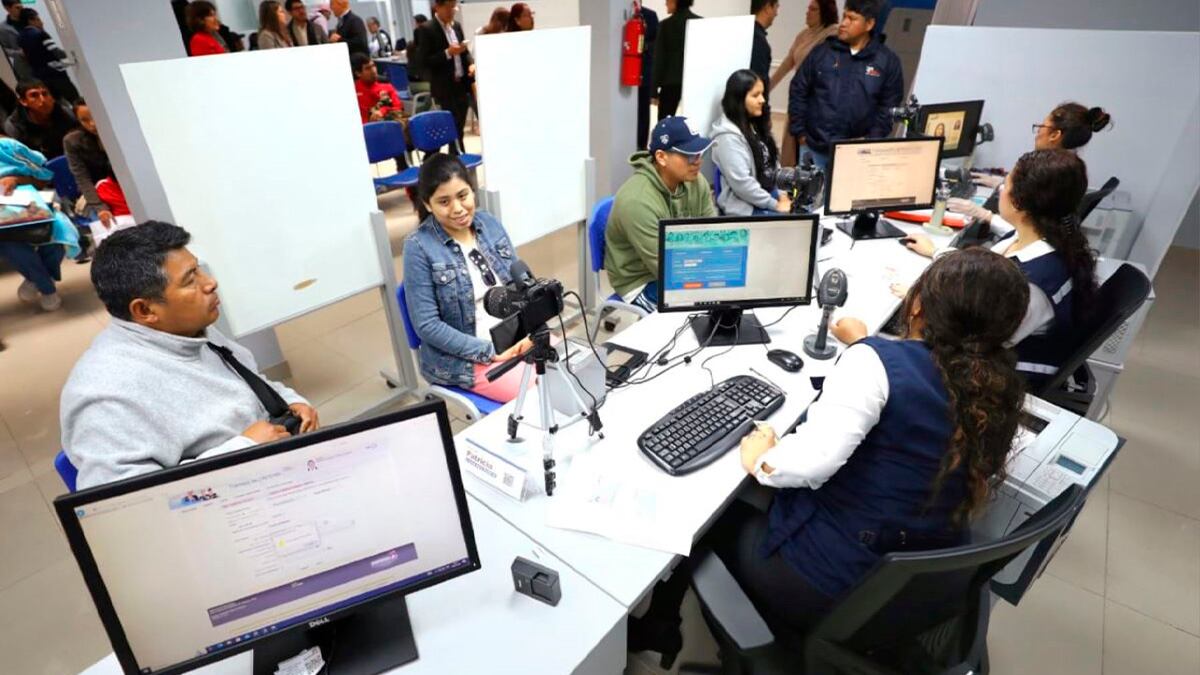 El Documento Nacional de Identidad (DNI) es una de las cédulas más importantes del país, ya que permite realizar diversos trámites e identificarse en aquellos casos en que sea necesario.