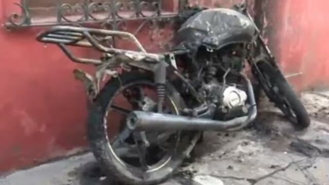 Breña: mujer acusa a vecinas de quemarle su motocicleta por dejarla estacionada en una vereda