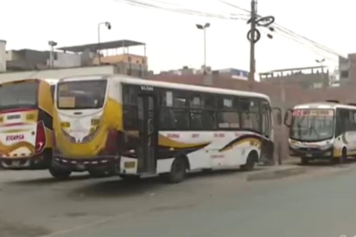 Ruta Callao-Ate queda paralizada tras nuevas amenazas de extorsionadores. (Foto: Captura/América Noticias)