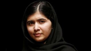 Malala condena "atroz y cobarde" ataque talibán a una escuela