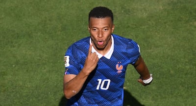 Mbappé, el goleador del futuro: en 25 minutos superó a Fontaine e igualó a Gerd Müller en la tabla histórica y por qué el mundo está rendido a sus pies