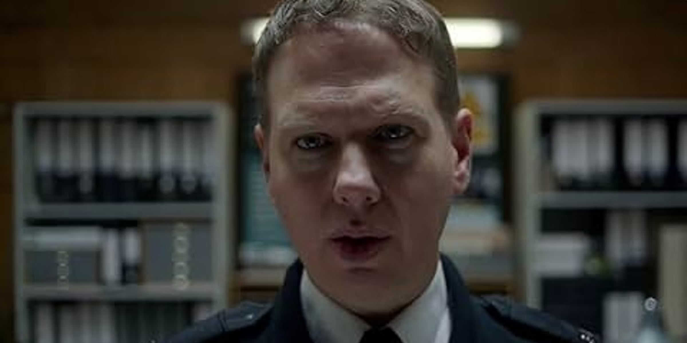 En la serie "Bebé reno", el protagonista tarda varios meses en denunciar a su acosadora Martha ante las autoridades (Foto: Netflix)