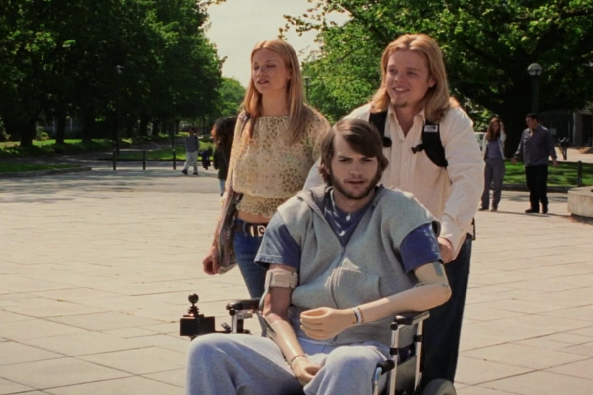 Evan Treborn en silla de ruedas tras cambiar su pasado (Foto: BenderSpink)