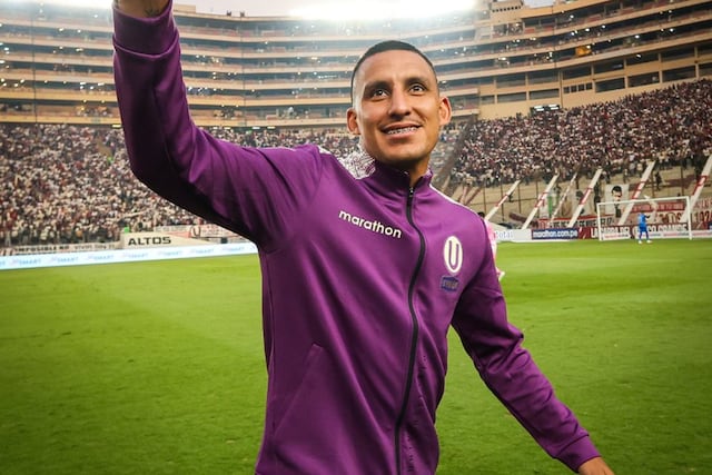 Alex Valera, con 17 goles, fue elegido como el mejor delantero del año.