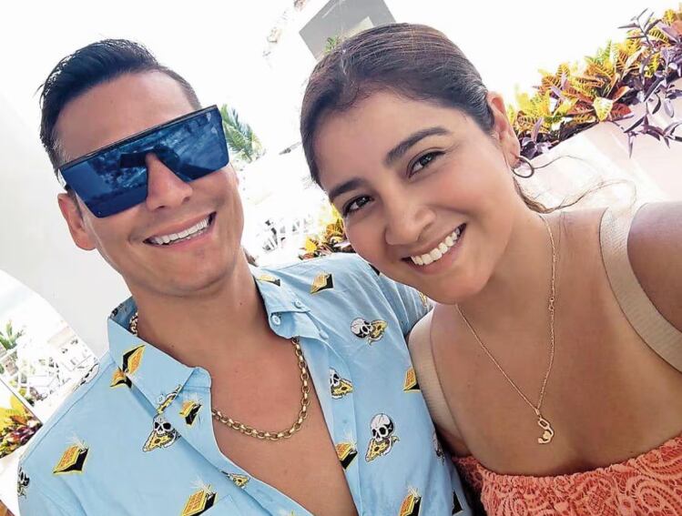 Luigui Carbajal y Diana García