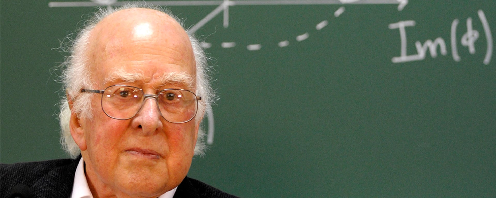 Peter Higgs, la “partícula de Dios” y una historia que comienza con unas botellas de vino | PERFIL