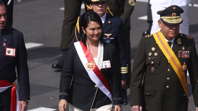 Keiko Fujimori: los detalles del atuendo que lució en la parada militar por Fiestas Patrias