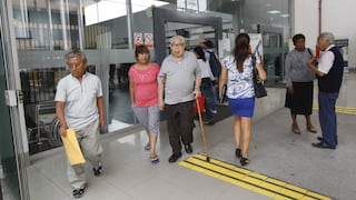 COVID-19: Personas mayores a 65 años podrán firmar declaración de “responsabilidad voluntaria” para trabajar