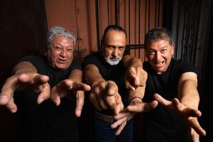 “Ahora subes una canción a Spotify y ya te consideran un artista”: 40 años de Río, la banda peruana que comenzó entre toques de queda y ahora da 150 conciertos al año