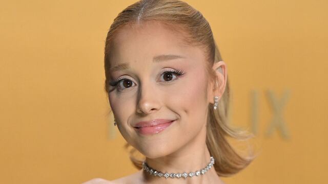 Ariana Grande y la prenda de ‘Glinda’ de ‘Wicked’ que ha estado usando “toda la semana”