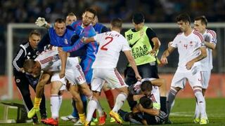 UEFA investigará actos de violencia en partido Albania-Serbia