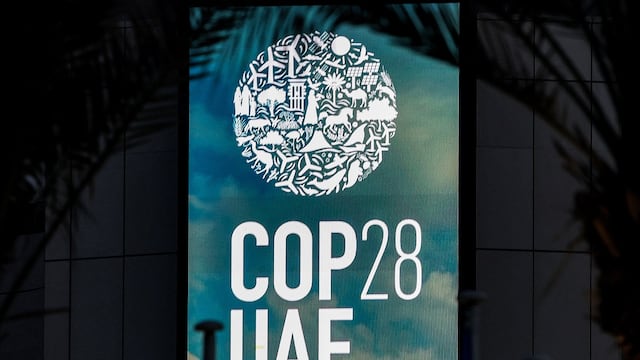 Borrador en COP28 llama a “una transición” para abandonar energías fósiles de aquí a 2050