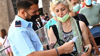 Italia impone desde hoy multas a los mayores de 50 años no vacunados contra el coronavirus