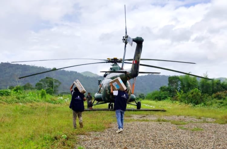 Desde la Oficina Descentralizada de Procesos Electorales (ODPE) Bagua, en Amazonas, realizó con el apoyo de las fuerzas del orden el despliegue de material electoral a los centros poblados Kunchin, Huantsa, Wayampiak, Yanat, Alto Tuntus, Pampa Entsa, Shain, Kusutnupakaim, Paantam Entsa,Tuwag Entsa. (Foto: ONPE)