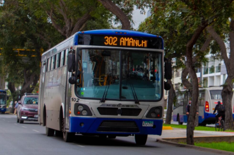 Esta iniciativa en los paraderos del corredor Azul tiene horarios específicos, por lo que se pidió a los ciudadanos estar atentos a los cambios. Foto: ATU