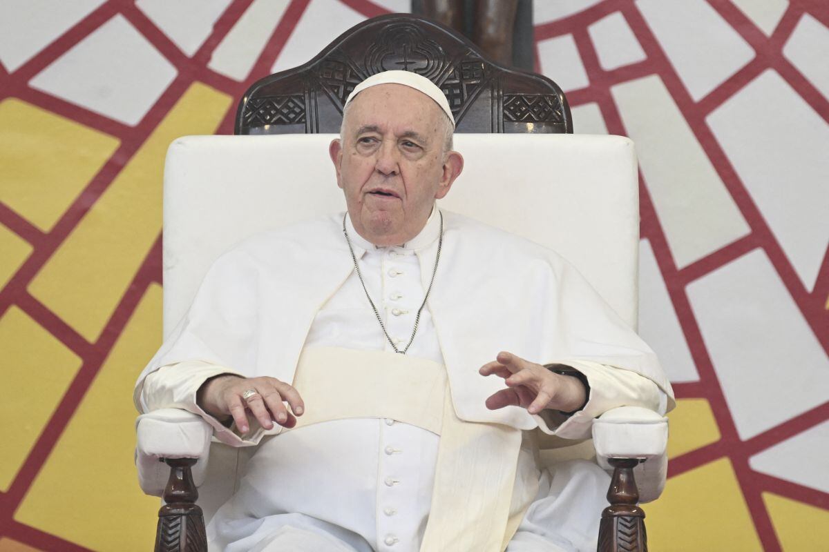 La salud del Papa Francisco genera preocupación entre sus seguidores. (Photo by Tiziana FABI / AFP)
