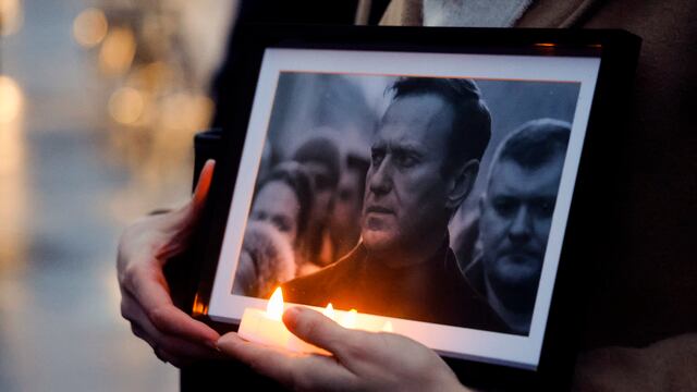Aliados de Navalny lanzan campaña para que Rusia entregue el cadáver a la familia