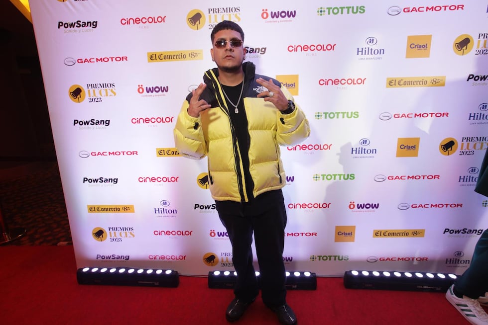 El freestyle Jota en la alfombra roja de los Premios Luces 2023. (Foto: Anthony Niño de Guzmán/ GEC)