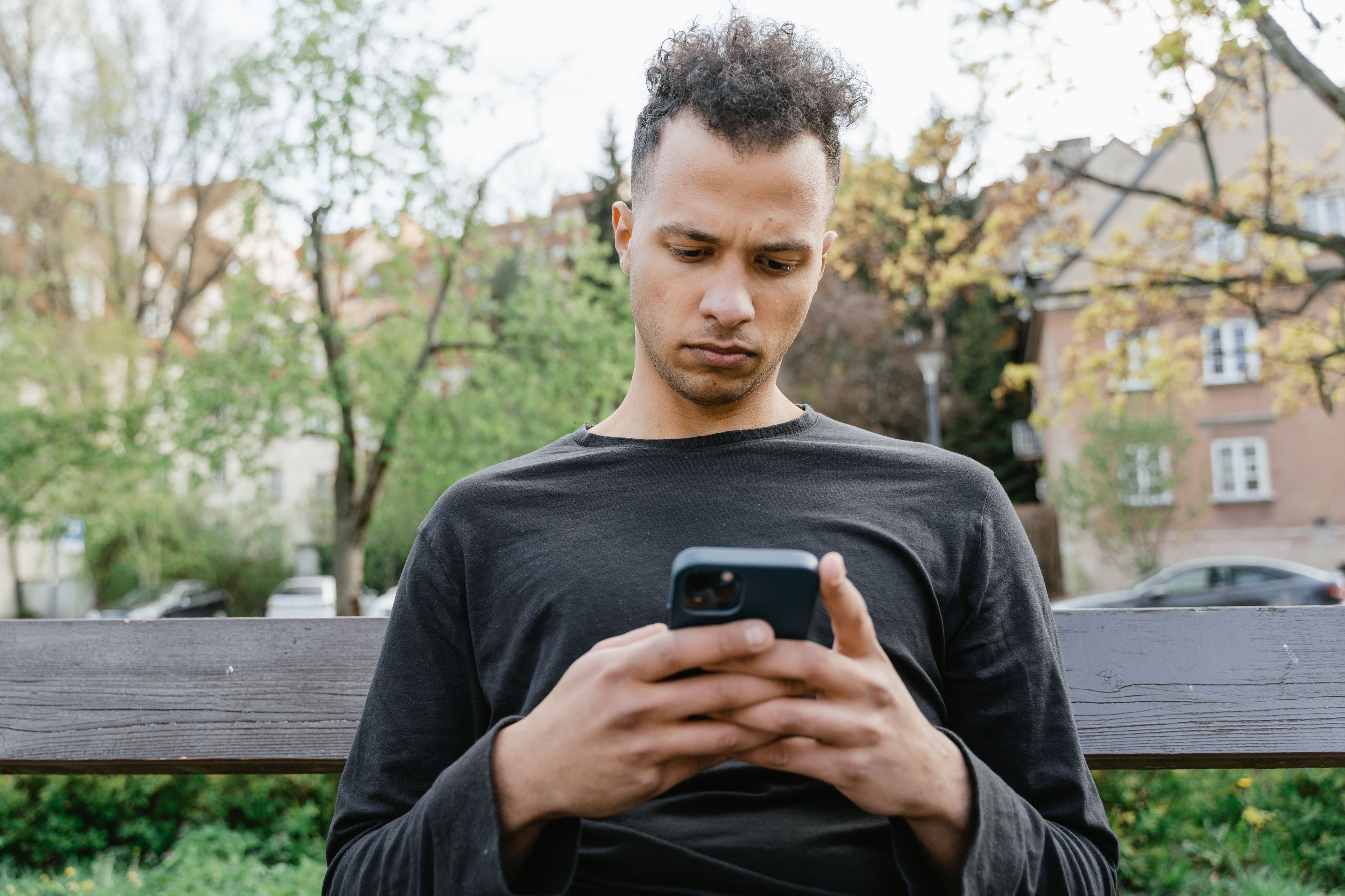 Los expertos en psicología coinciden: si acostumbras a releer los mensajes antes de enviarlos, puedes presentar niveles altos de ansiedad social