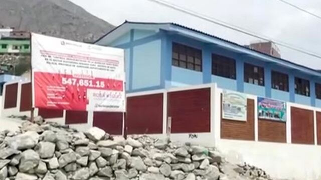 Huarochirí: colegio en quebrada corre peligro de desaparecer ante un huaico