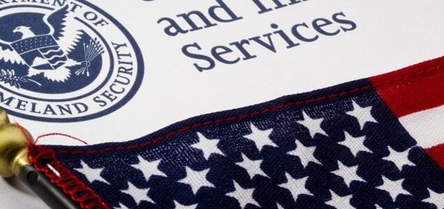 ¿Qué es E-COA y cómo funciona la herramienta para actualizar dirección de inmigrantes?