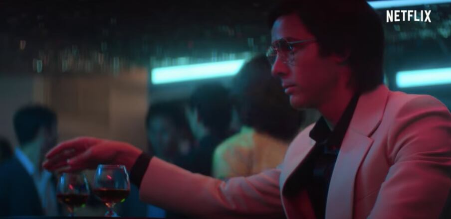 En la década de 1970, el despiadado asesino Charles Sobhraj sale a la caza de turistas en el «sendero hippie» del sur de Asia. Basada en escalofriantes hechos reales. (Foto: Netflix)