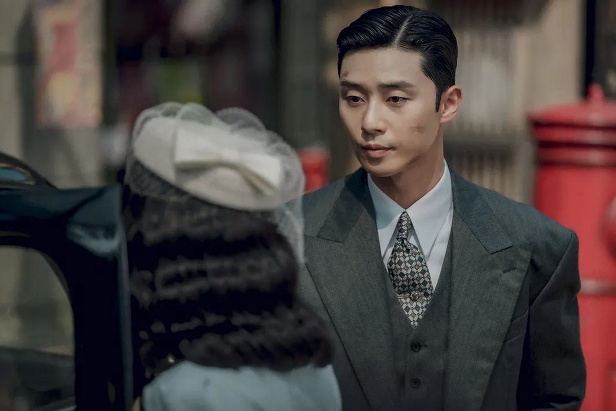 Aquí un adinerado Jang Tae-sang en "El monstruo de la vieja Seúl" (Foto: Story & Pictures Media / Studio Dragon / Kakao Entertainment)