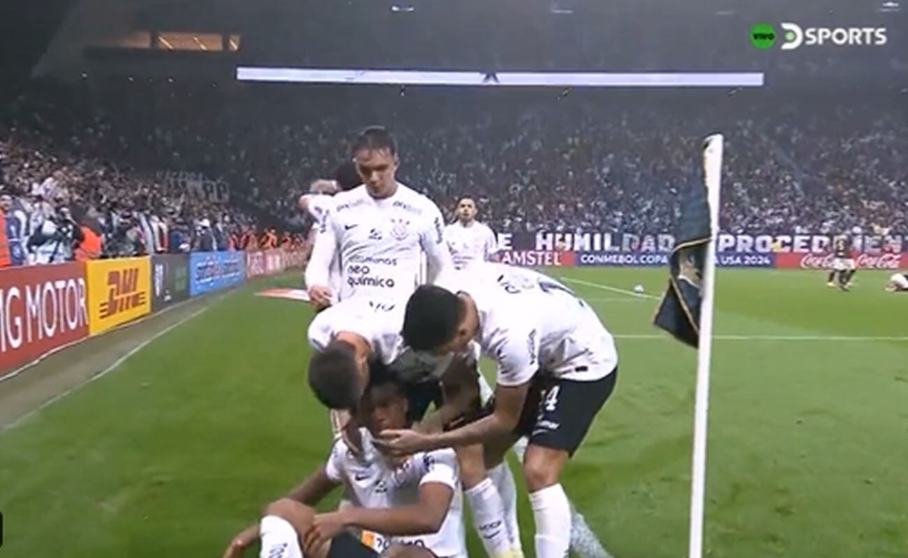 Gol de Felipe Augusto tras expulsión de Valera: mira el 1-0 de Corinthians vs Universitario | VIDEO