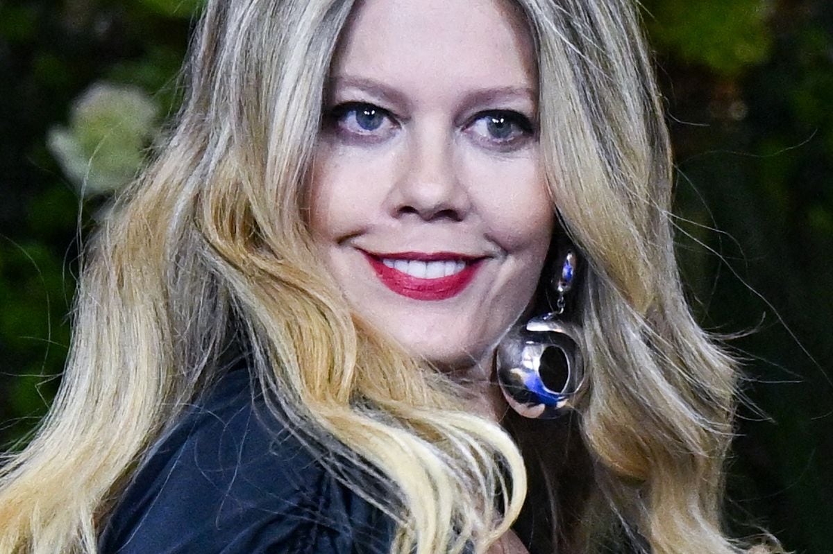 La actriz colombiana Lorna Cepeda regresó con su conocido personaje de Patricia Fernández a "Betty la fea: La historia continúa", de Amazon Prime Video (Foto: Miguel Medina / AFP)