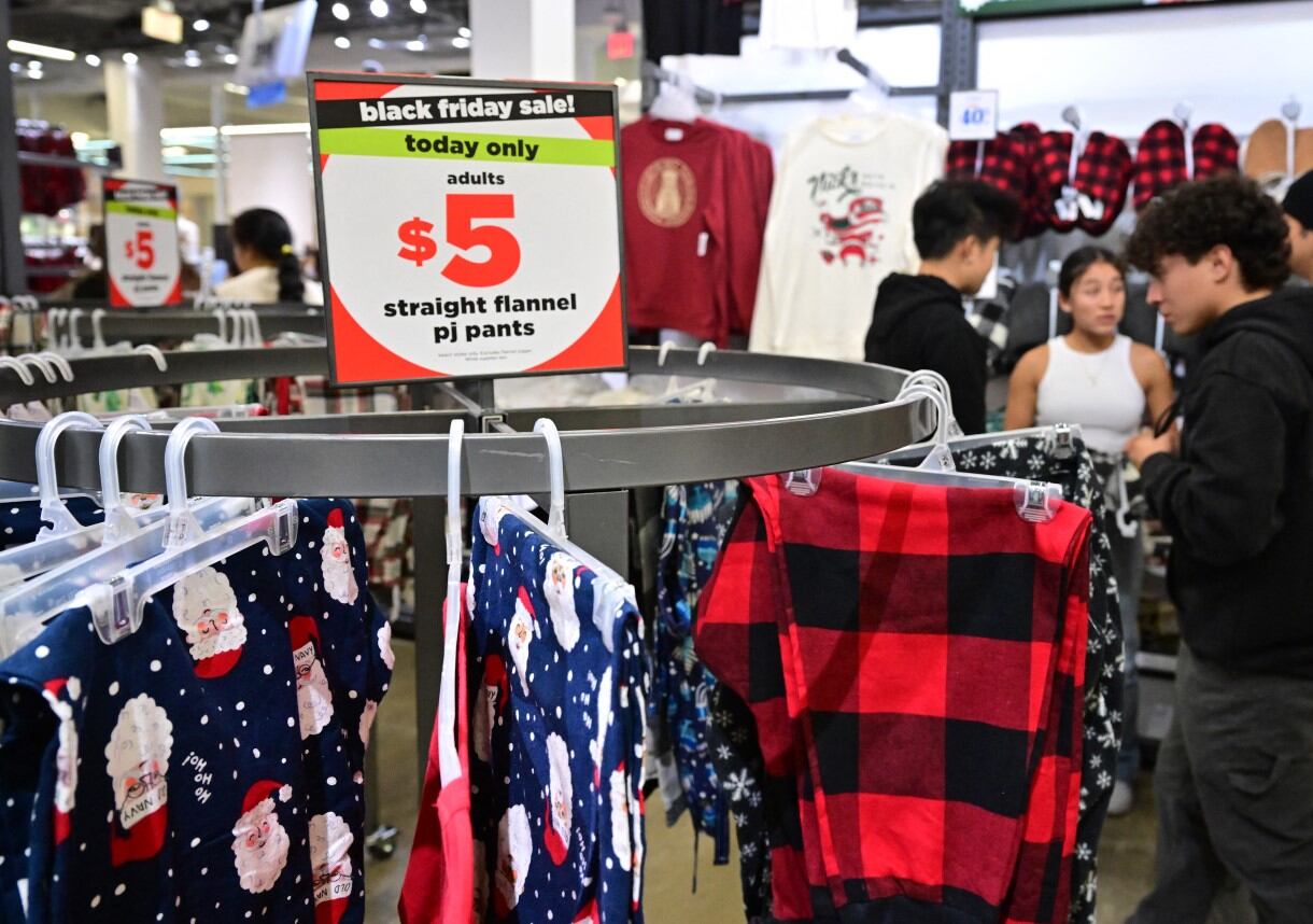 En el Black Friday muchos aprovechan las ofertas (Foto referencial: AFP)