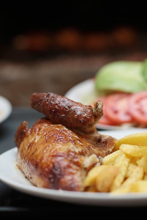 Aprende los trucos para recalentar pollo a la brasa de forma correcta.
