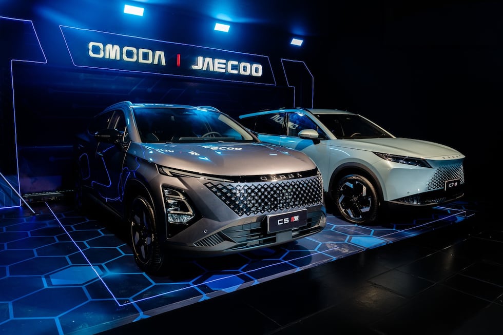 Vista frontal del Omoda C5 SHS y Omoda C7. (Foto: Omoda)