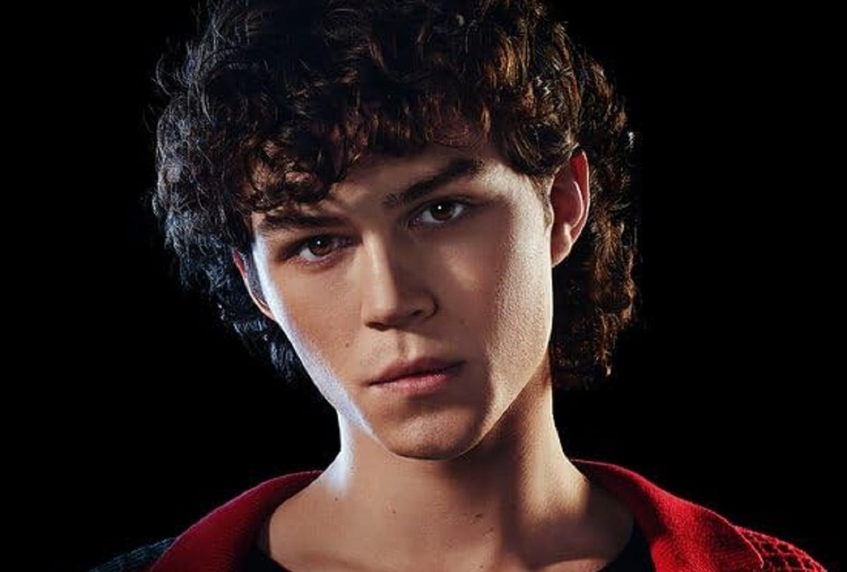 Zac Burgess asume el rol de Lucien Belmont, quien debe seducir a Annie, en la serie "Juegos sexuales" (Foto: Amazon Prime Video)