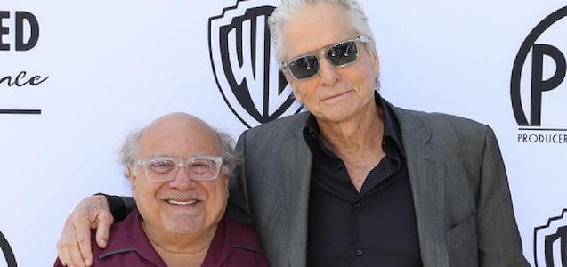 La mentira que Danny DeVito contó sobre Michael Douglas