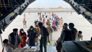 Primer avión para evacuar españoles y afganos despega de Kabul