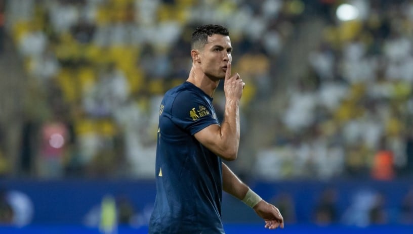 Los hinchas de Al-Ettifaq gritaron el apellido del Balón de Oro y ‘CR7′ los mandó a callar.