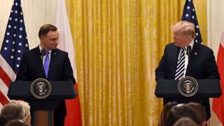 Polonia pide una base militar a EE.UU. y promete llamarla "Fort Trump"