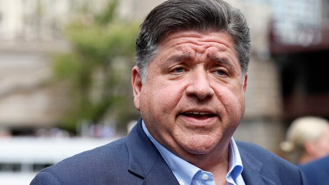 Gobernador de Illinois alerta sobre una “invasión” de Chicago por militares