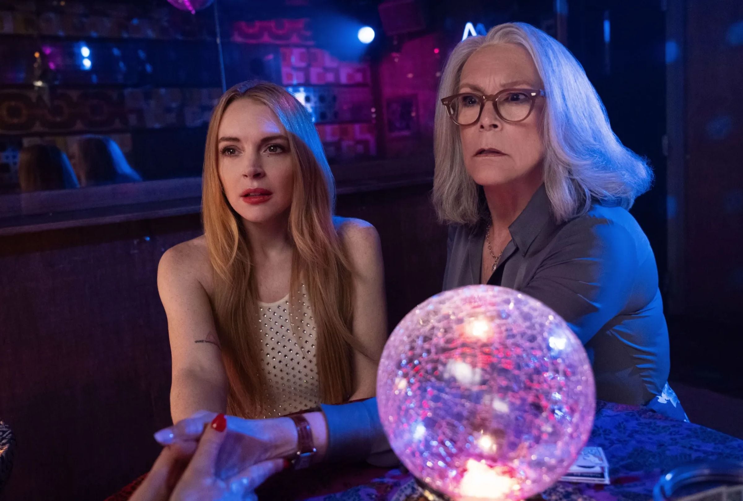 Si no te dará tiempo para ir al cine a ver la secuela de "Freakier Friday" o simplemente quieres disfrutarla desde la comodidad de tu hogar. Conoce la fecha en que llegaría a Disney Plus (Foto: Walt Disney Pictures)