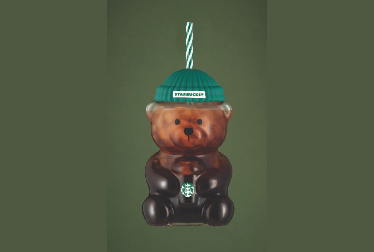 La llamada "Teddy Bear Cup" de Starbucks se convirtió en uno de los productos más buscados de esta Navidad. | Crédito: Starbucks