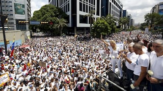 Venezuela: Miles marchan en defensa de opositores encarcelados