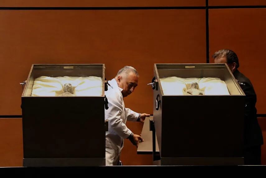 ¿Qué dijo la ministra de Cultura sobre los supuestos extraterrestres que fueron hallados en Perú y presentados en México?. (Foto: AFP)