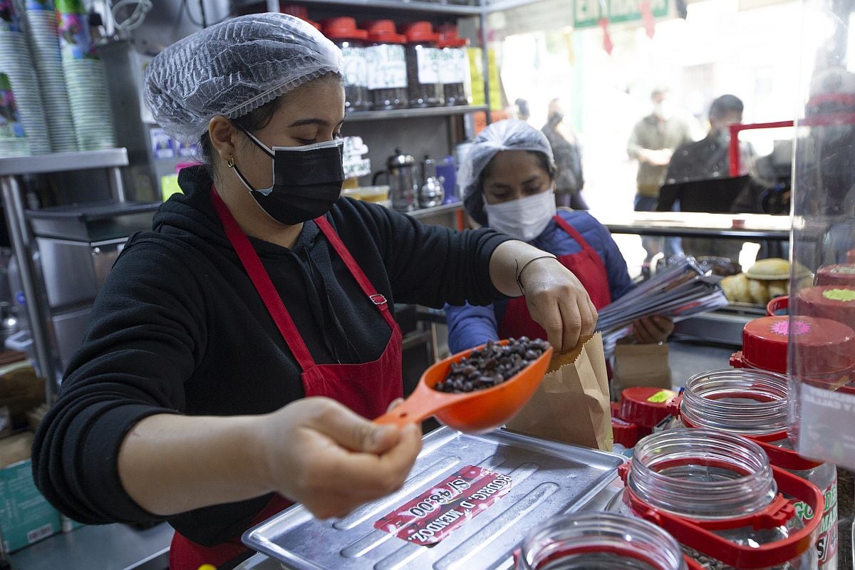 En El máximo placer encontrarás más de 45 tipos de café del centro, norte y sur del país. Puede ser preparado, en grano o molido.
