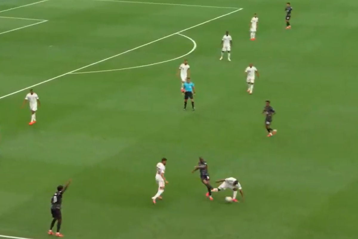 Conmoción en el Mundial 2026 por la grave lesión de Ismaël Koné ante Qatar. Foto: Captura de video/@DSports